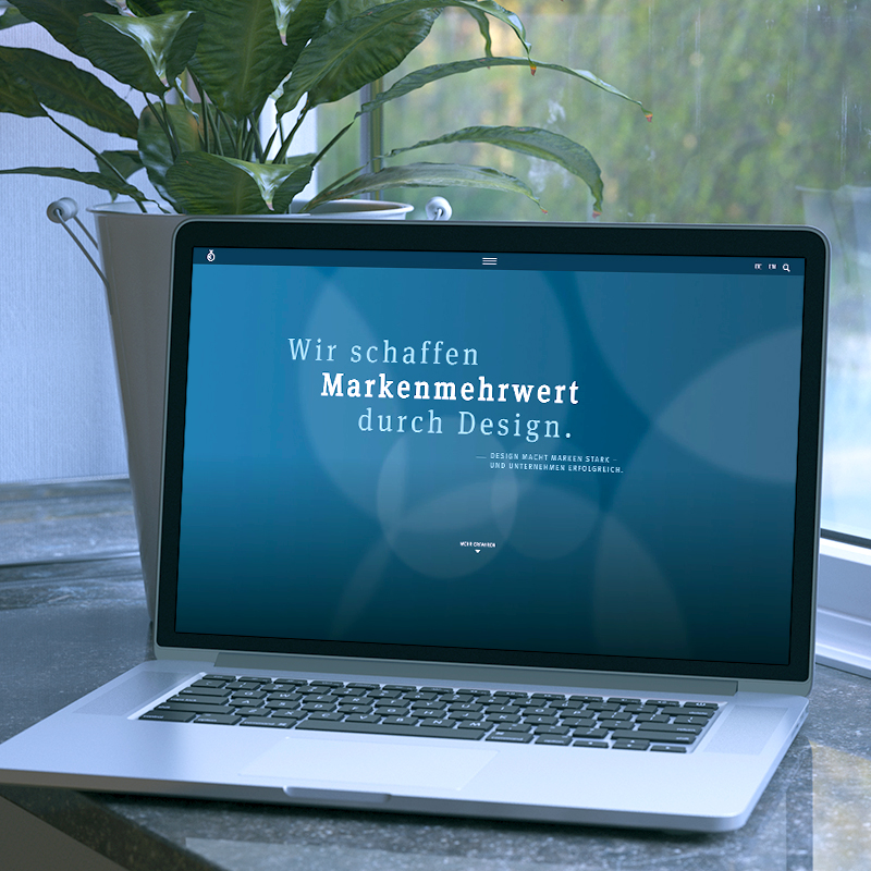 Laptop mit German Design Council Website
